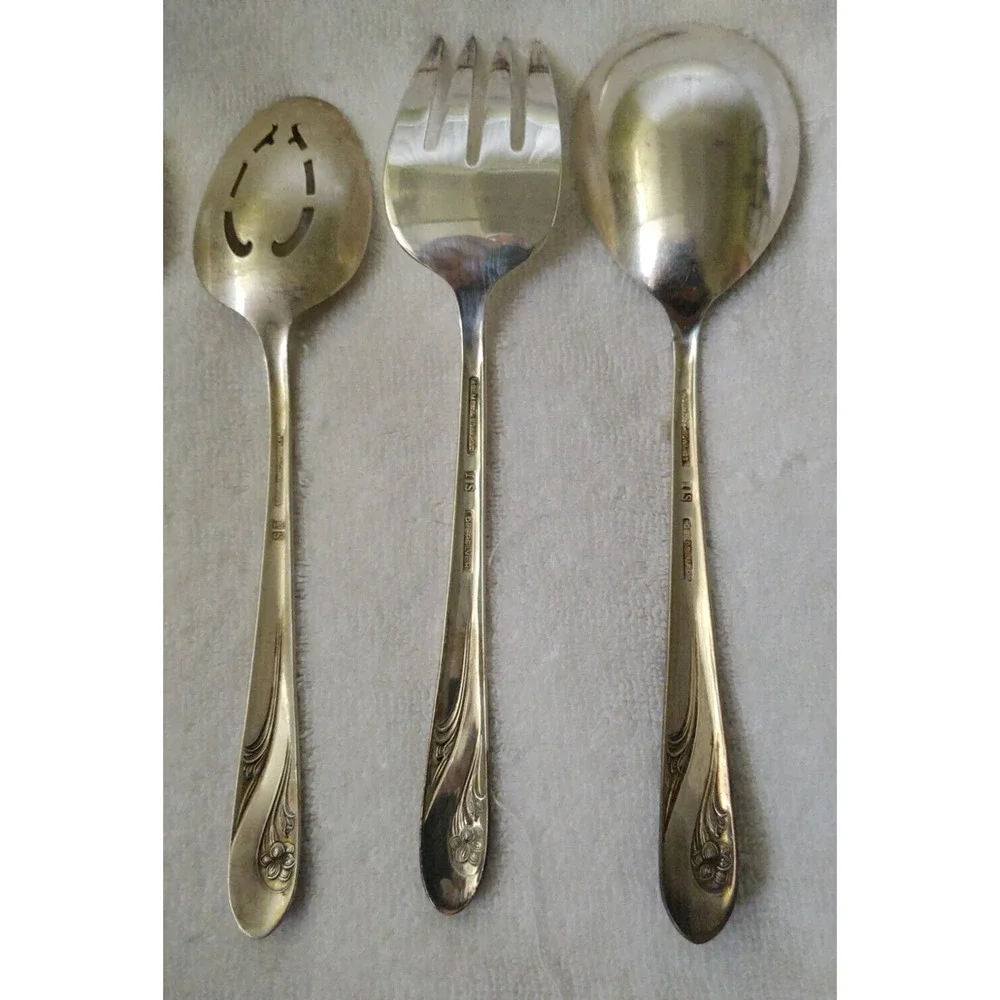Holmes & Edwards Silverplate Silverware Romance Pattern Serving Ware 6 Pieces